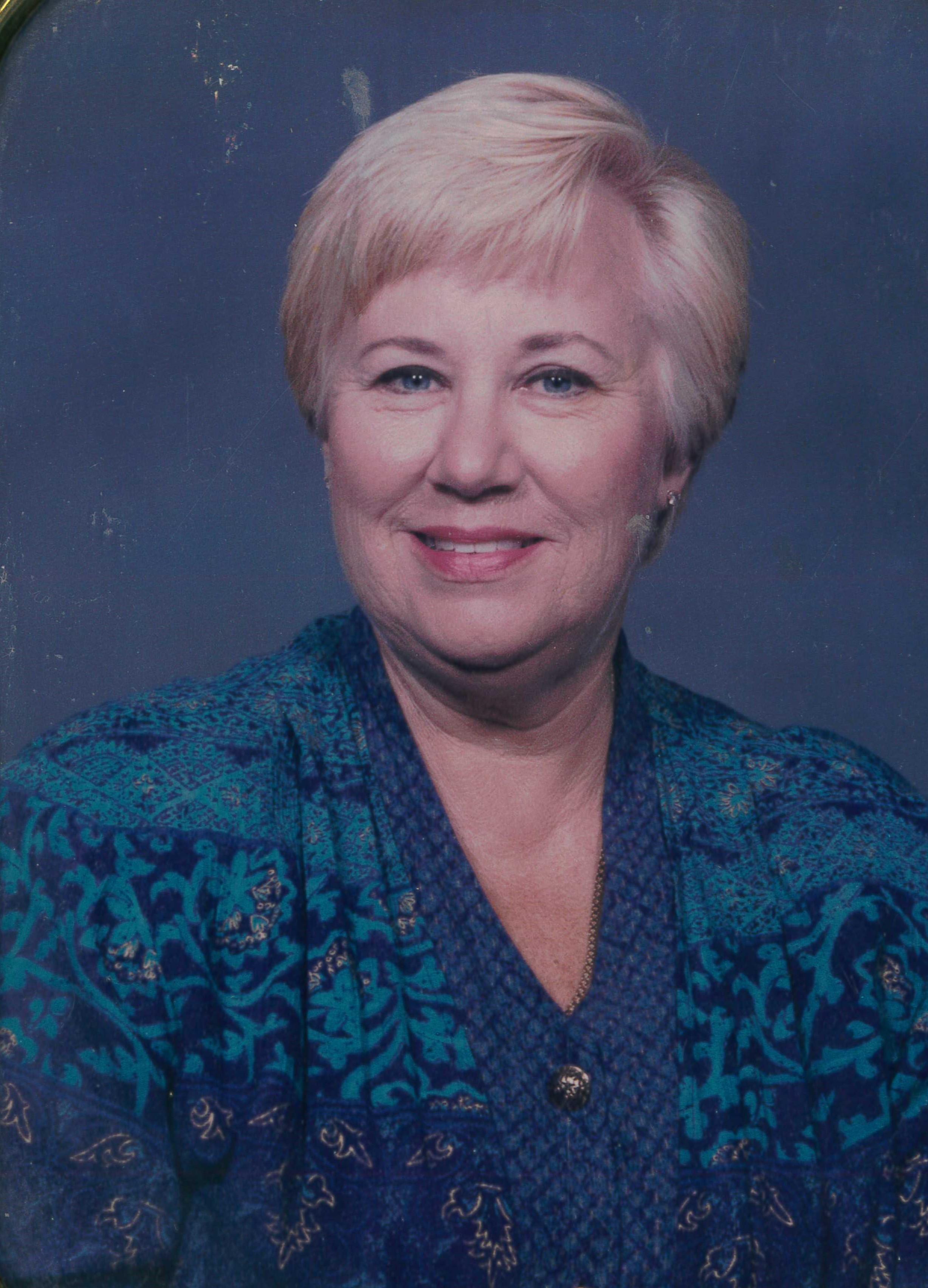 Janet  Kuyers