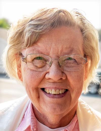 Betty  Byers